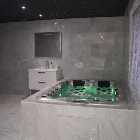 L'arche Loft Nid Douillet - Spa Privatif Apartment *